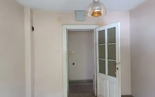 Casă solidă în Orșova, S+P+E, 220 mp, teren 284 mp - Poză 17