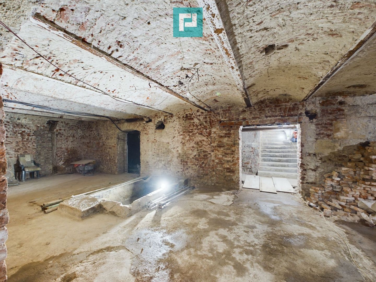 Spațiu ultracentral la demisol - Poză 5