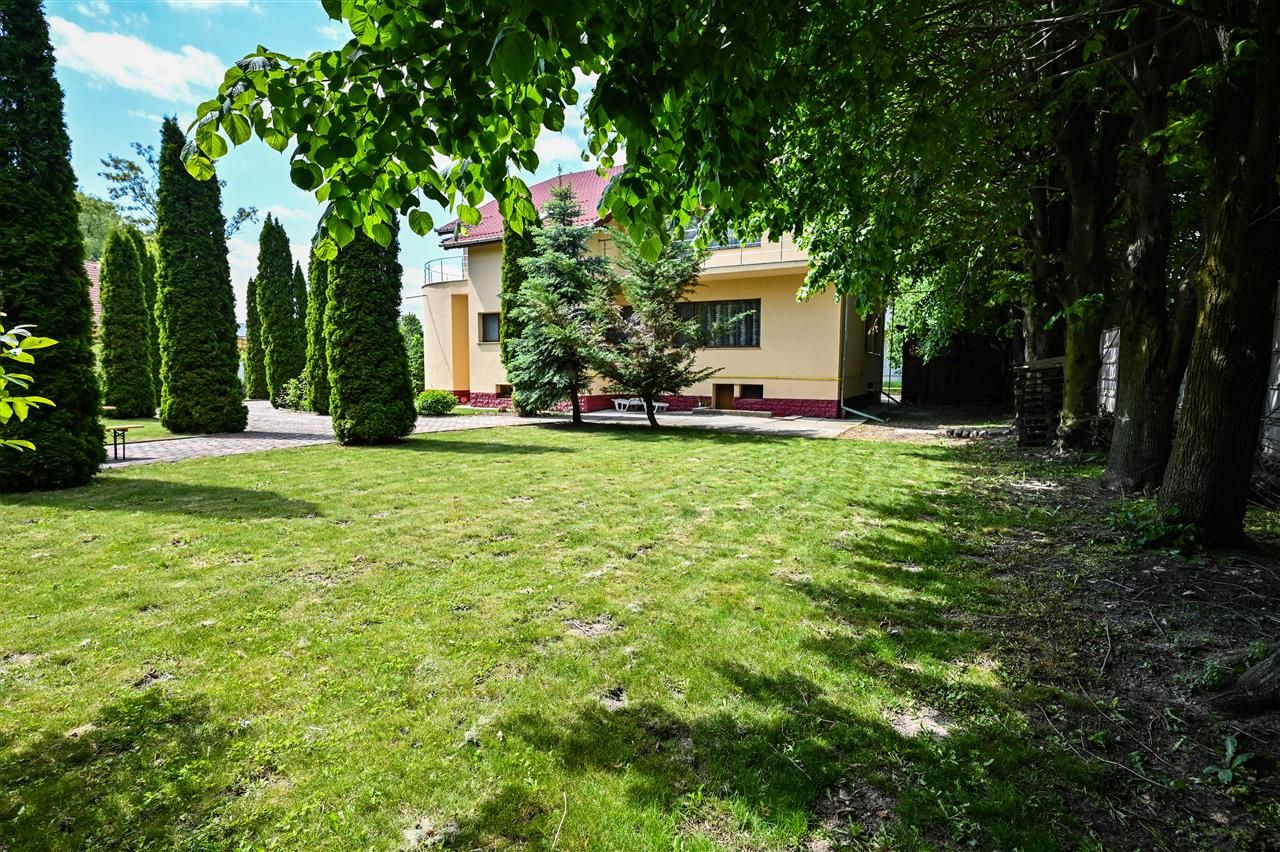 Vila cu 1.500 mp teren, gradina amenajata, linistita zonare,  Halchiu, Brasov - Poză 16