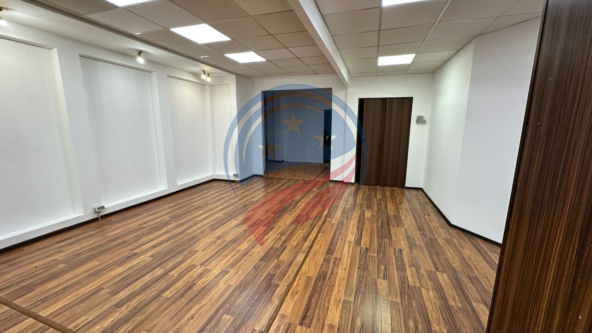 Spațiu comercial de închiriat – Ultracentral, Craiova/Mercur - Poză 9