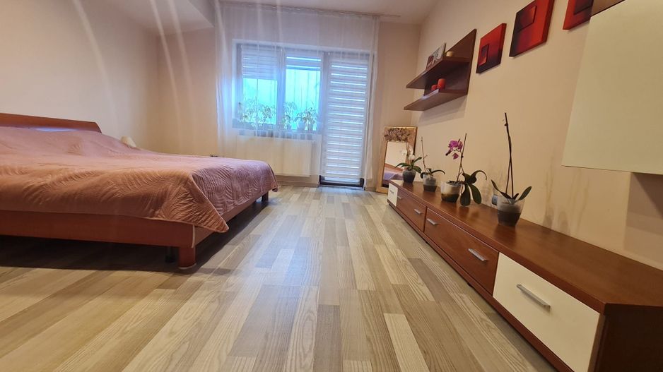 Vila individuala,la 10 min de Piața Victoriei! - Poză 8