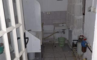Casa cu 15 camere de vanzare in Bazna, Sibiu ( azil, pensiune) - Poză 29