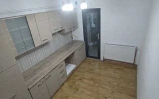 Etaj 3, renovat, 3 camere decomandat zona Dacia - Poză 2