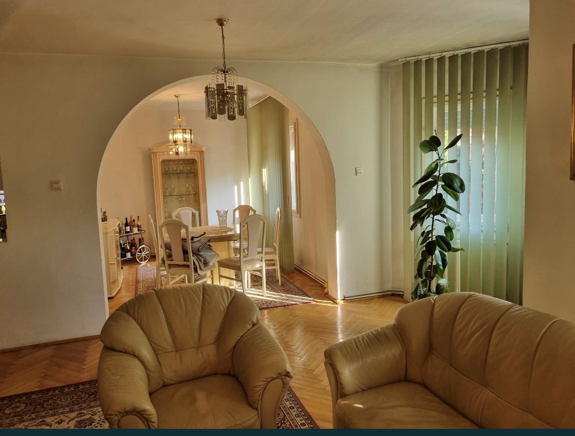 Casa ultracentrala - Poză 4