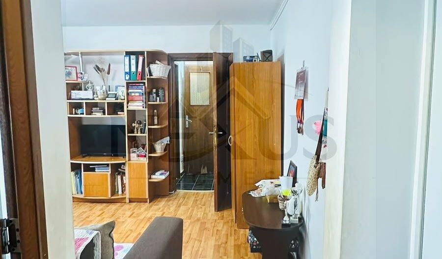 Apartament 2 camere| Etaj 4/4| Necesită renovare| Anvelopat| Parcare - Poză 8