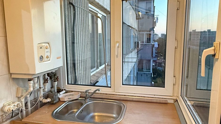 AP. 3 CAMERE APARATORII PATRIEI, CENTRALA, LOC PARCARE, METROU 11 MIN - Poză 9