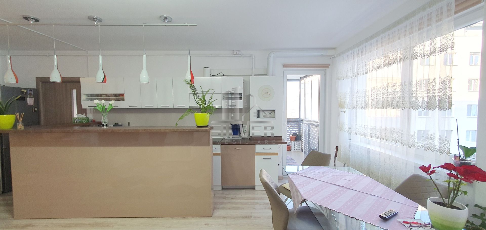 Apartament cu 2 camere si parcare exterioara, zona BMW! - Poză 4