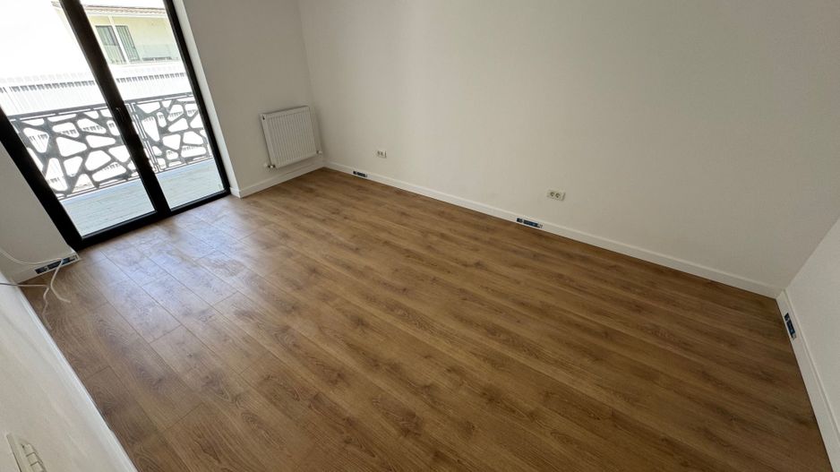 Vile 4 camere Tunari, Zona f buna, asfalt - Poză 13