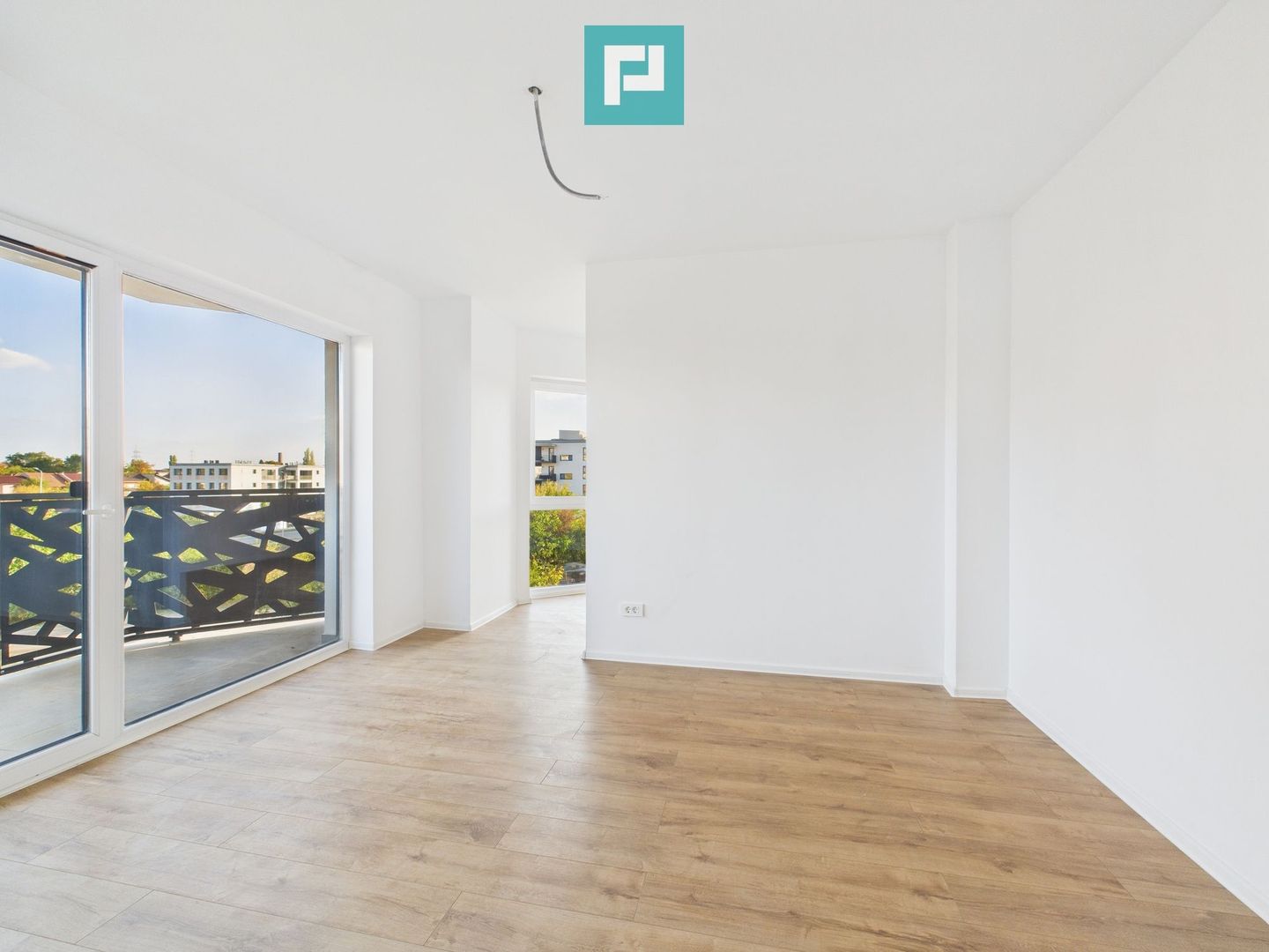 Apartament cu 2 camere | Etaj 2 | Zona Aradului - Poză 5