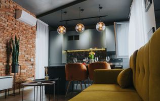 3 camere, ultracentral, Oradea. 215 000 E + TVA