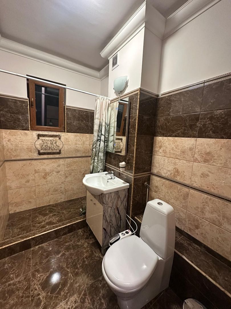 De vanzare apartament 2 camere - Mihai Bravu - Poză 13