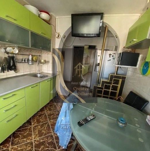 Apartament Crangasi 4 camere - Poză 4