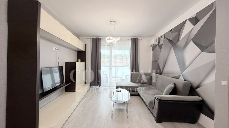Apartament cu 2 camere | parcare inclusă | str Decebal - Poză 1