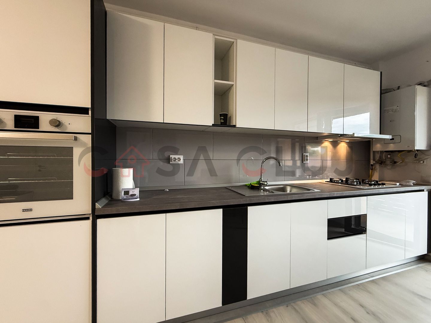 Apartament pe 2 niveluri, 2 dormitoare si 2 bai, Stejarului - Poză 3