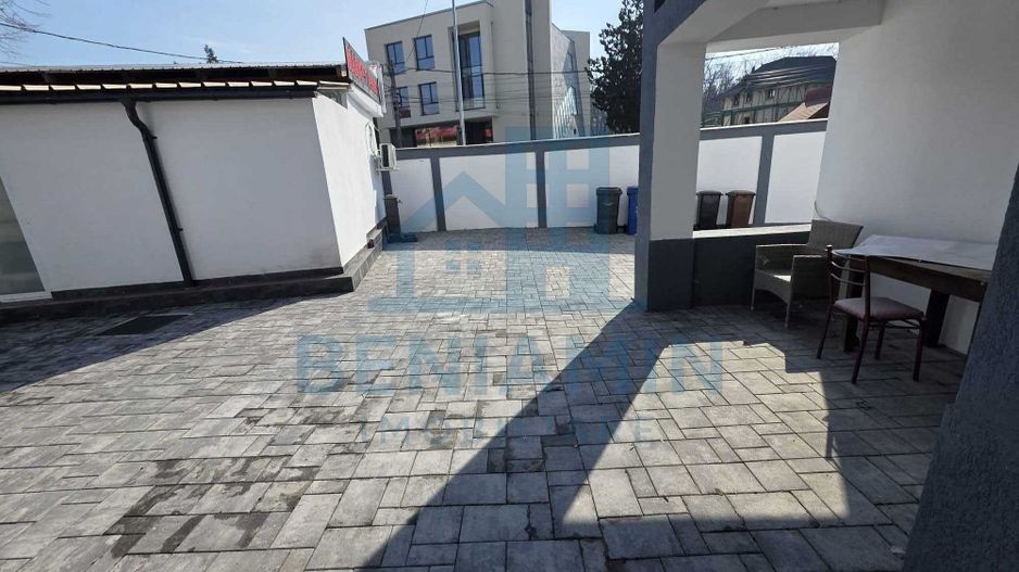 Casa P+1 - trafic intens - 163mp - zona excelenta - 1Mai - Parc - Poză 1