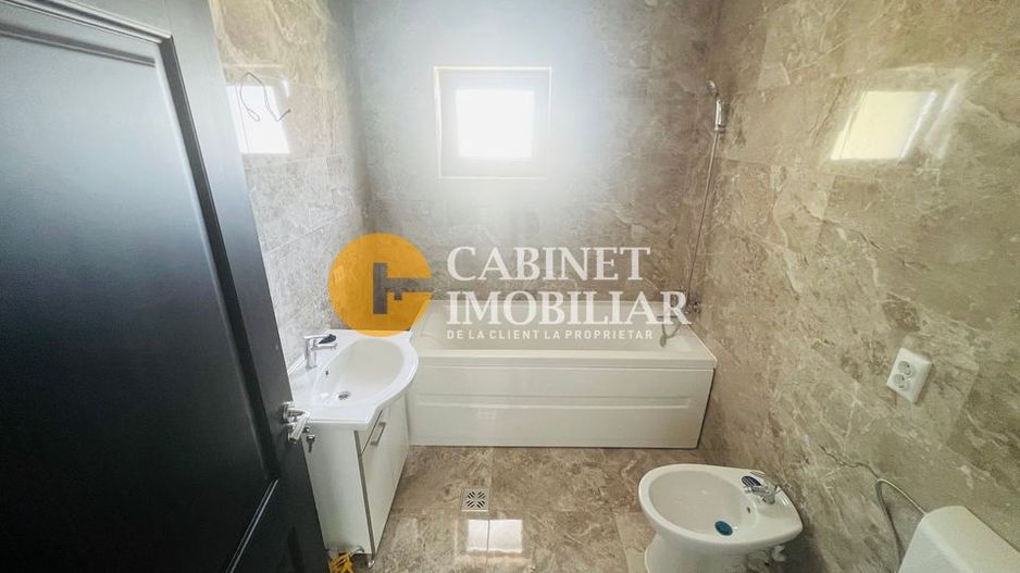 Casa individuala LA ASFALT - 3 camere - 410mp teren - toate utilitatile - Poză 4