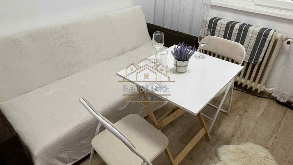 Garsonieră de vânzare - Poză 1