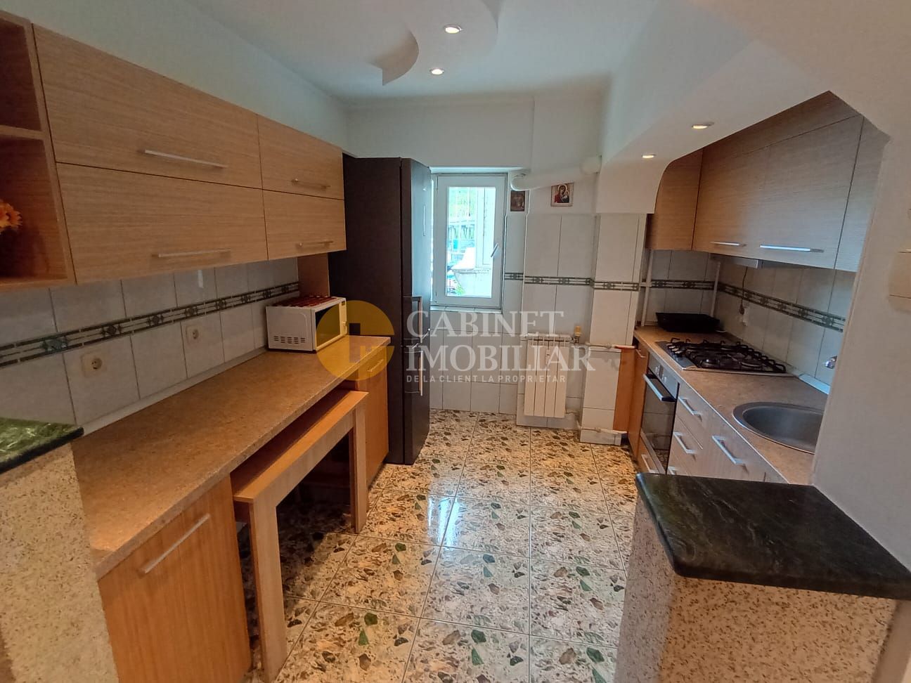 Rond Vechi Nicolina - 3 camere Decomandat ETAJ 1 - 81mp - Poză 2