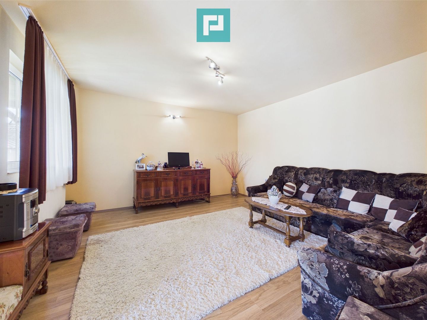 Vilă cochetă 4 camere P+M în Munar - Poză 11