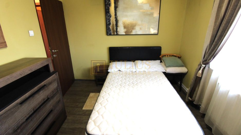 Apartament spatios, 3 camere, semidecomandat, Calea Buziasului - Poză 2