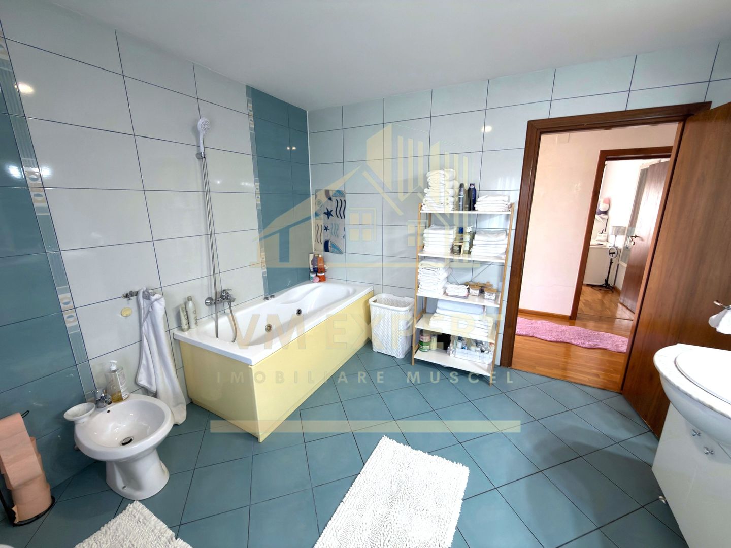 CASĂ 5 CAMERE TEREN 1600 MP CAMPULUNG - Poză 50