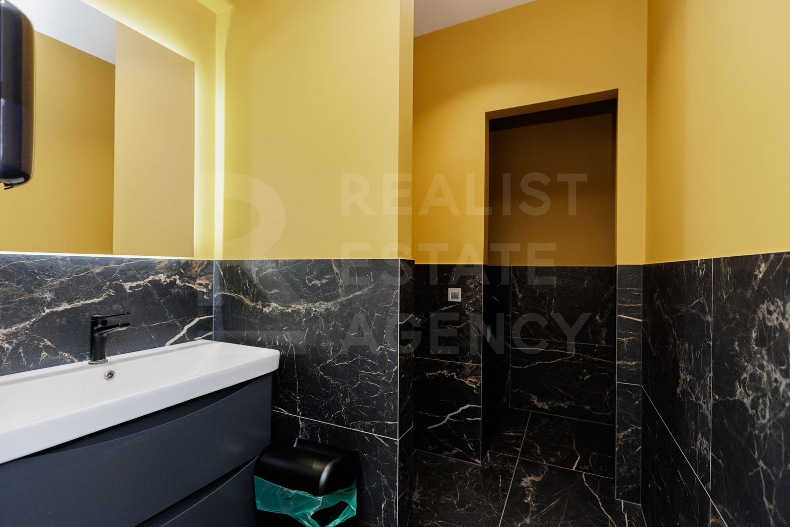 Chirie, spațiu comercial, amplasat în Ungheni, str. Mihai Eminescu - Poză 17