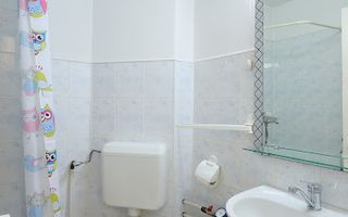 Garsoniera cocheta Prundu, zona linistita! Zero comision! - Poză 8