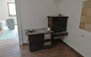 Casă individuală I 2 camere I Renovată I 1400 mp I Cristian - Poză 5