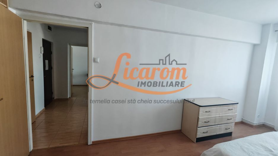 2 camere decomandat,BD Garii,etaj intermediar,pret pornire 103000 E - Poză 21