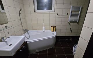 ! Oferta ! - Apartament 3 camere 82 mp, Piata Rahovei Sibiu - Poză 8