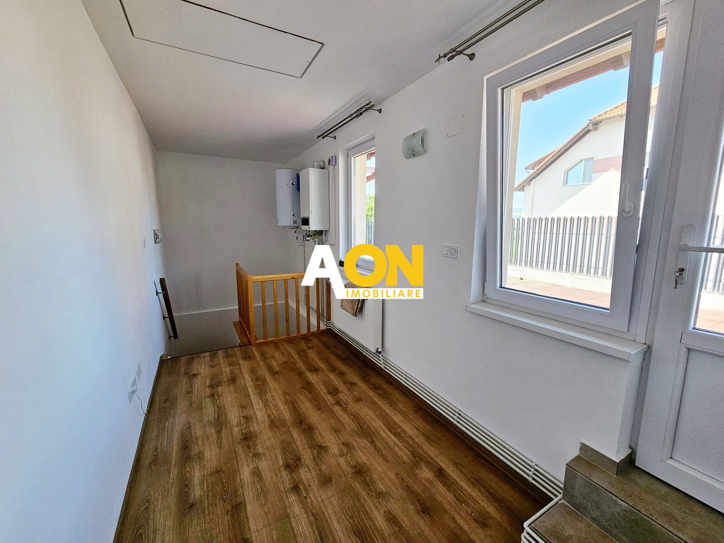 Penthouse 4 camere, 100 mp utili + terasa 83 mp + boxa 21 mp, Centru - Poză 12