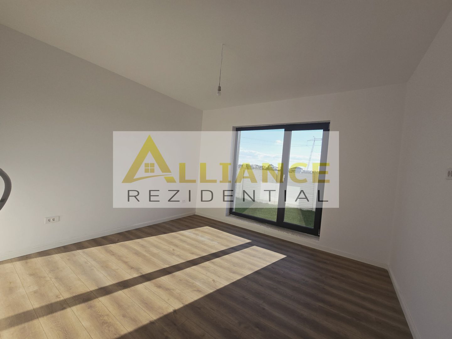 Casa individuala AVIATORILOR-placa de beton- geamuri tripan - Poză 5
