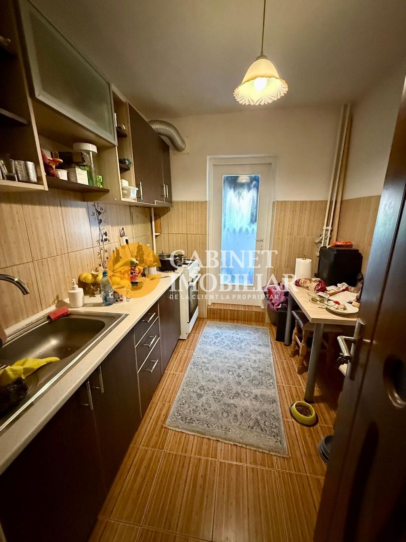 Rond 28/Alexandru - Bloc dupa 1980 - 2 Camere Decomandat - Poză 2