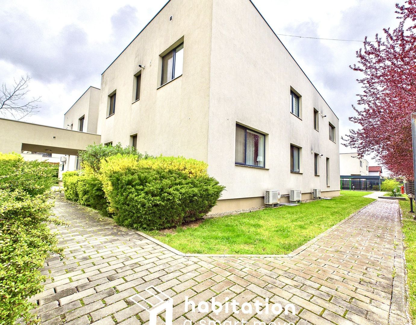 Confort de casă, spațiu generos – apartament premium în Dumbrăvița - Poză 26