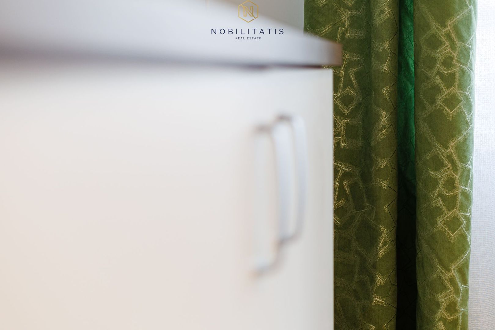 Un apartament cum rar găsești, în centrul orasului | Garaj privat - Poză 34