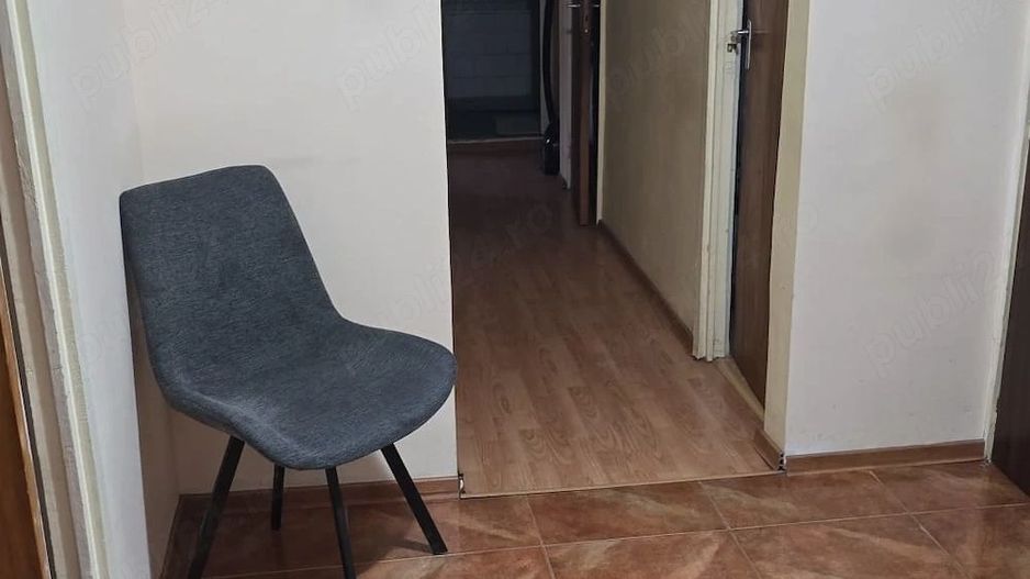 Apartamete 3 camere, decomandat, 2 bai. Zona Panselelor. - Poză 4