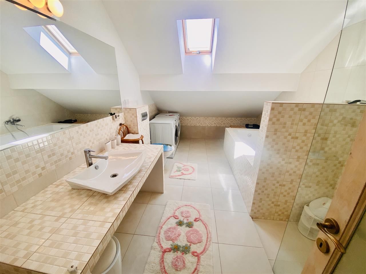 Penthouse de închiriat în Sibiu – Calea Dumbrăvii | 4 camere | 200 mp - Poză 17