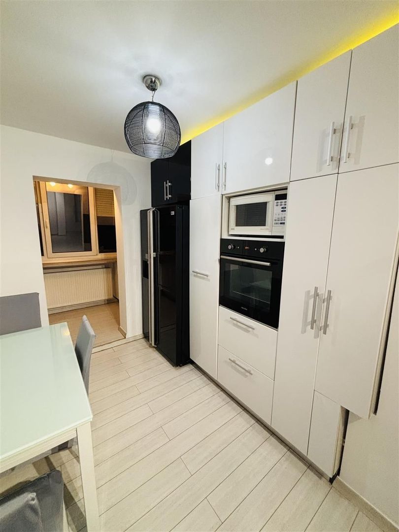 Apartament cu 2 camere zona Rogerius - Poză 1