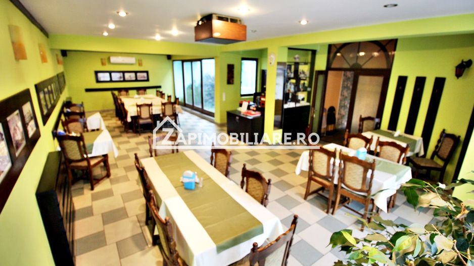 Pensiune aproape de centru,10 camere,13 băi,1 restaurant - Poză 1