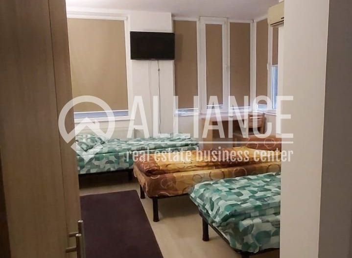 CENTRU PENINSULA - Vila cu 11 studiouri si parcare ! - Poză 3