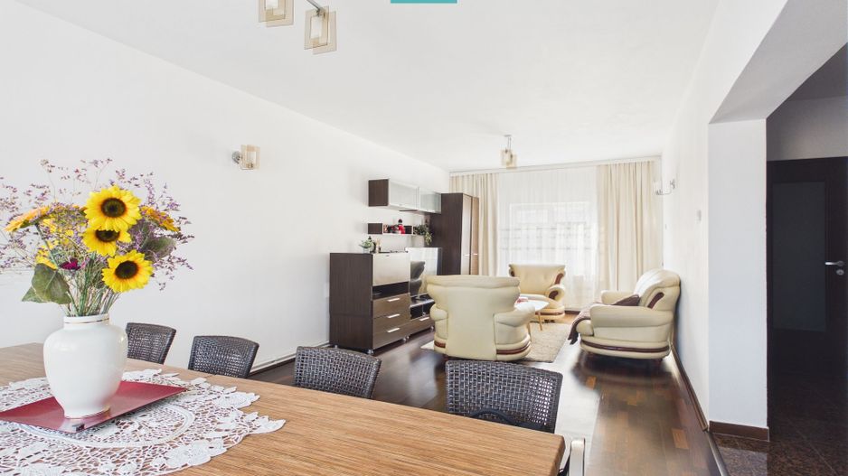 Casă individuală 8 camere - Dudeștii Noi - Poză 1