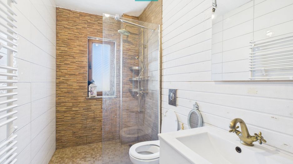 Casă modernă cu 6 camere în Vladimirescu - Poză 10