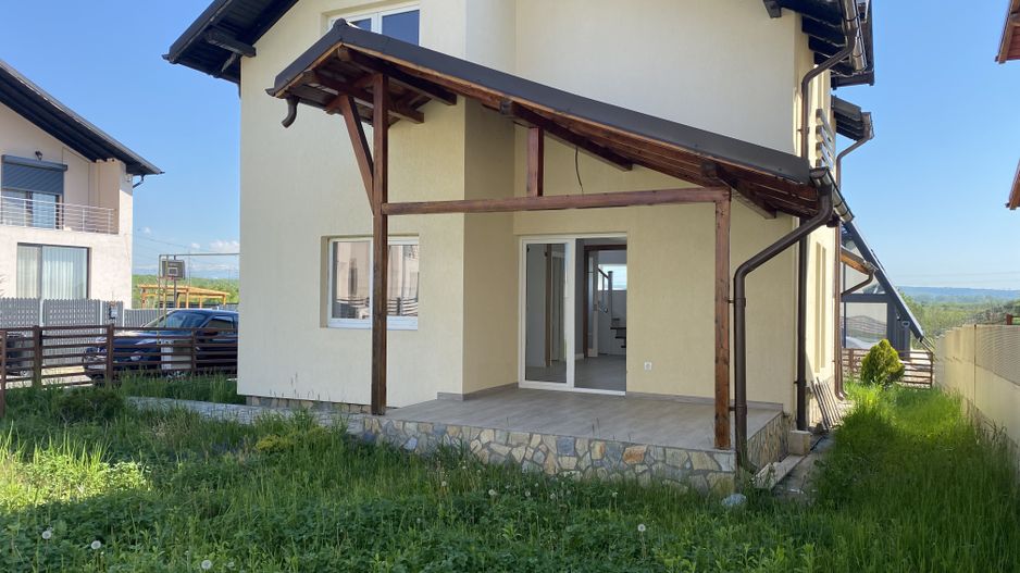 Liniste si confort! Vanzare casa la cheie, luminoasa in Priseaca! - Poză 16