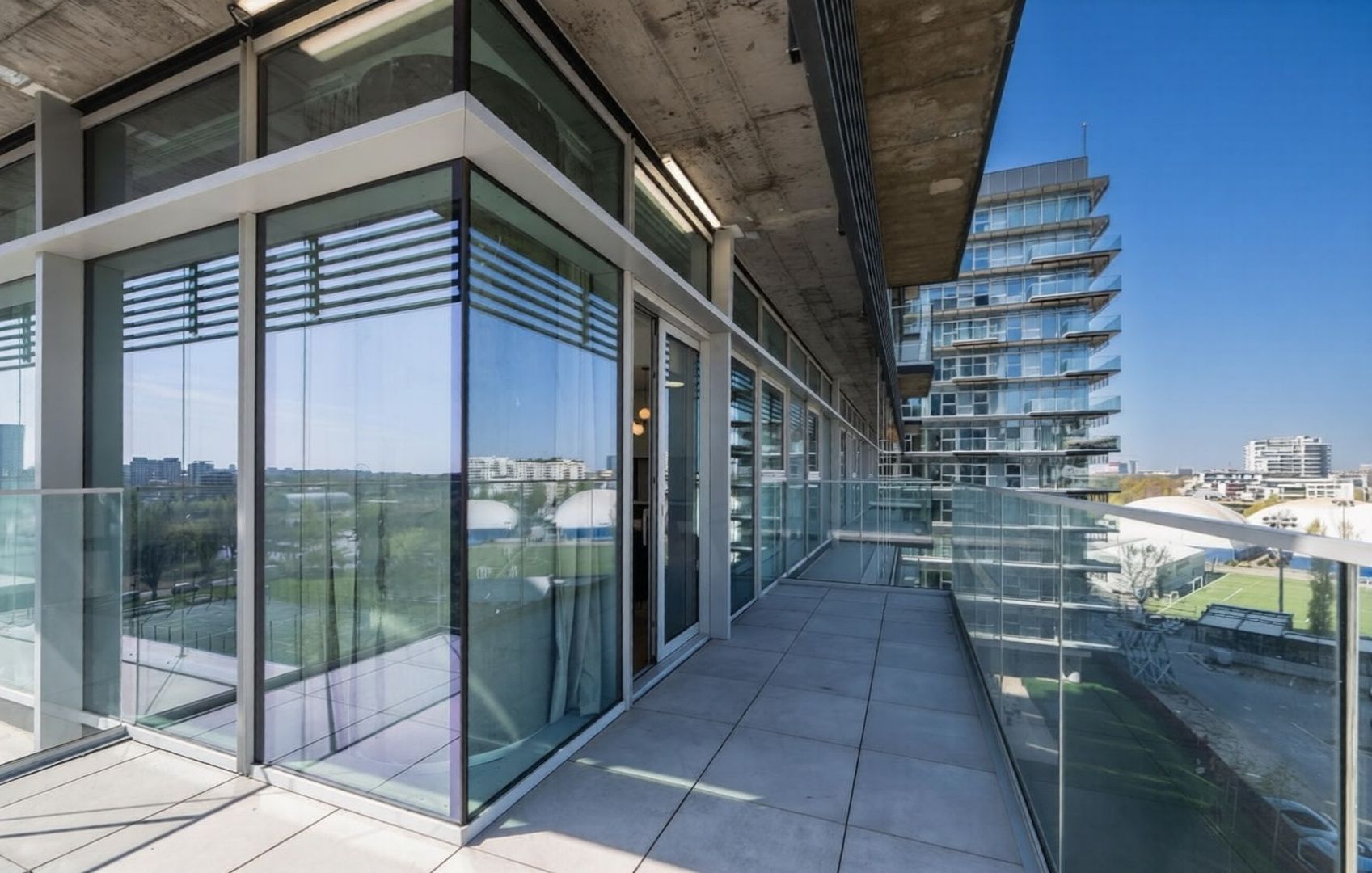 Apartament High End 3 camere Upsite I Loc de parcare si boxa - Poză 2