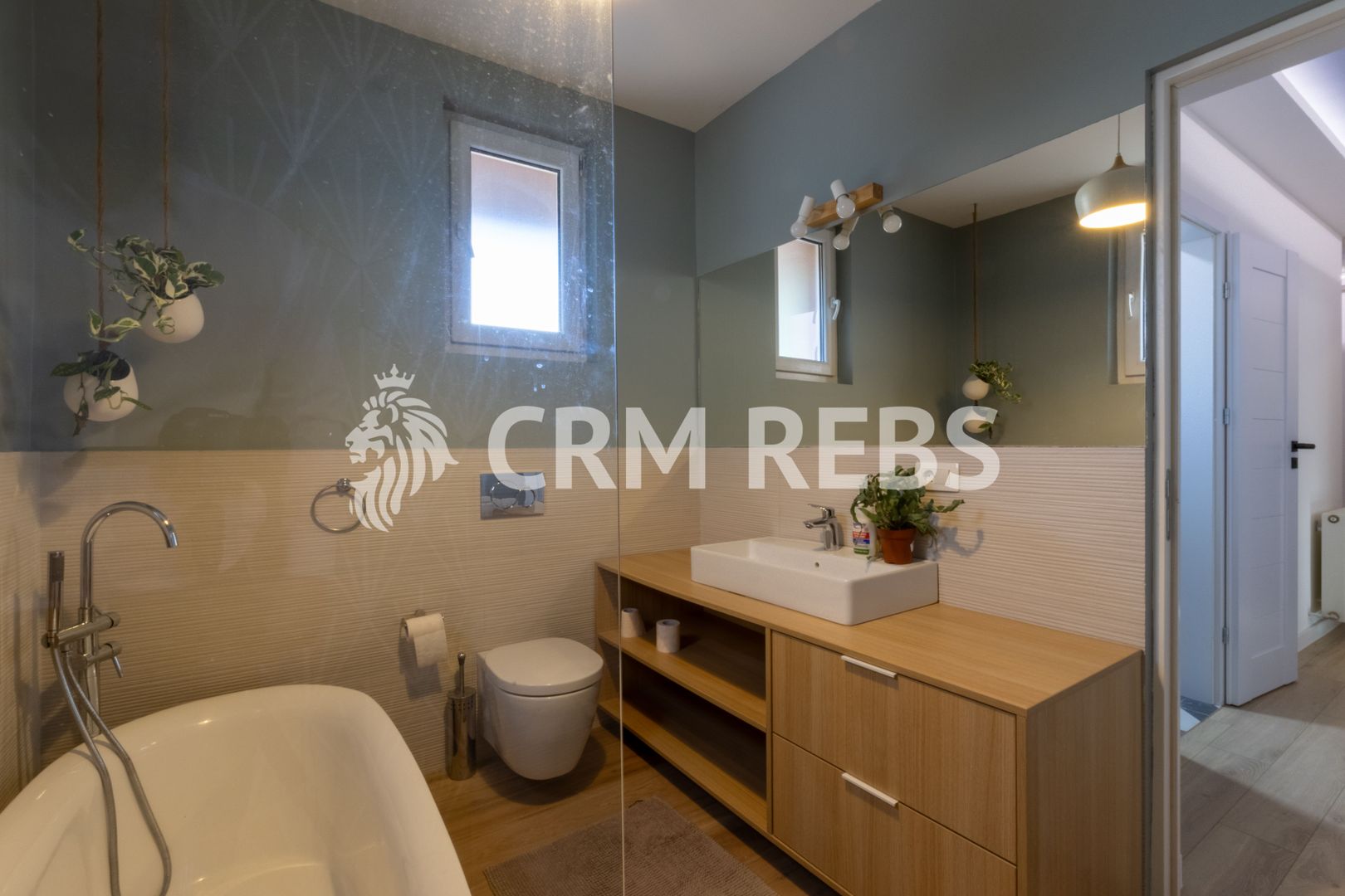 Hotel de vanzare cu priveliste la mare - Poză 6