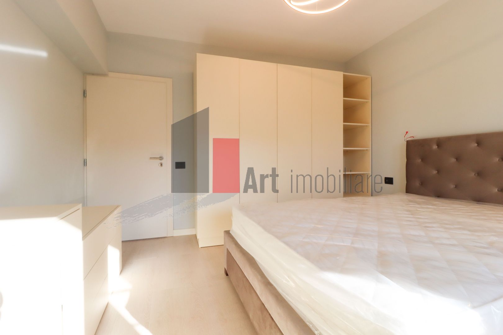 Apartamentul "XENTE",langa Casa Poporului, intri si te indragosteti pe loc de el - Poză 11