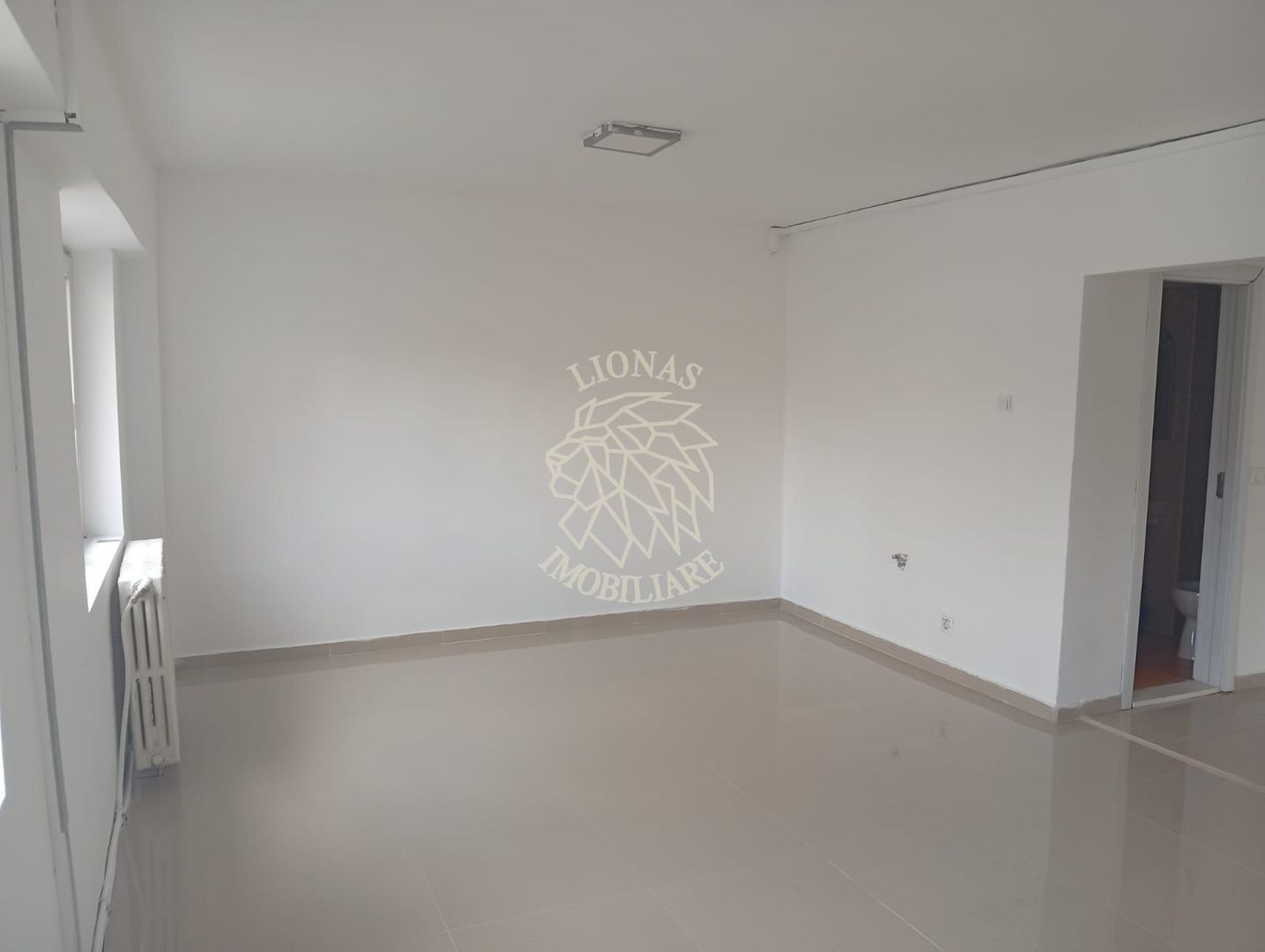 Spatiu comercial 80 mp-ideal farmacie, cabinet, banca-Zona A. Muresanu - Poză 3