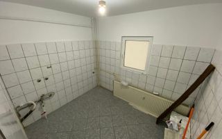 De vanzare/inchiriat spatiu comercial  Siderurgistilor 82.000 euro/2500 lei - Poză 6