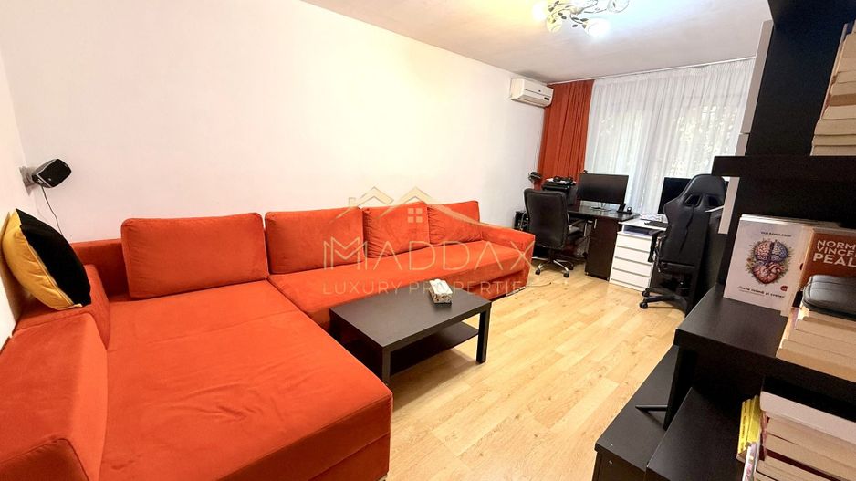 Apartament de vanzare 3 camere // McDonald's Dristor //lângă metrou//centrala - Poză 2