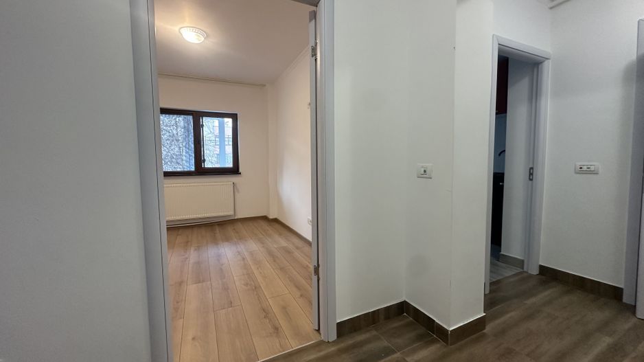 COLENTINA - Teiul Doamnei | 3 Camere Nemobilat | Boiler - Poză 12